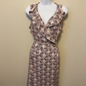 Wrapper maroon and white dress. Fits great, size medium.